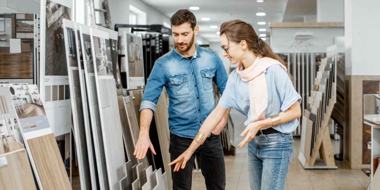 Ludilo u Građi za 8. mart: Što to privlači mase?