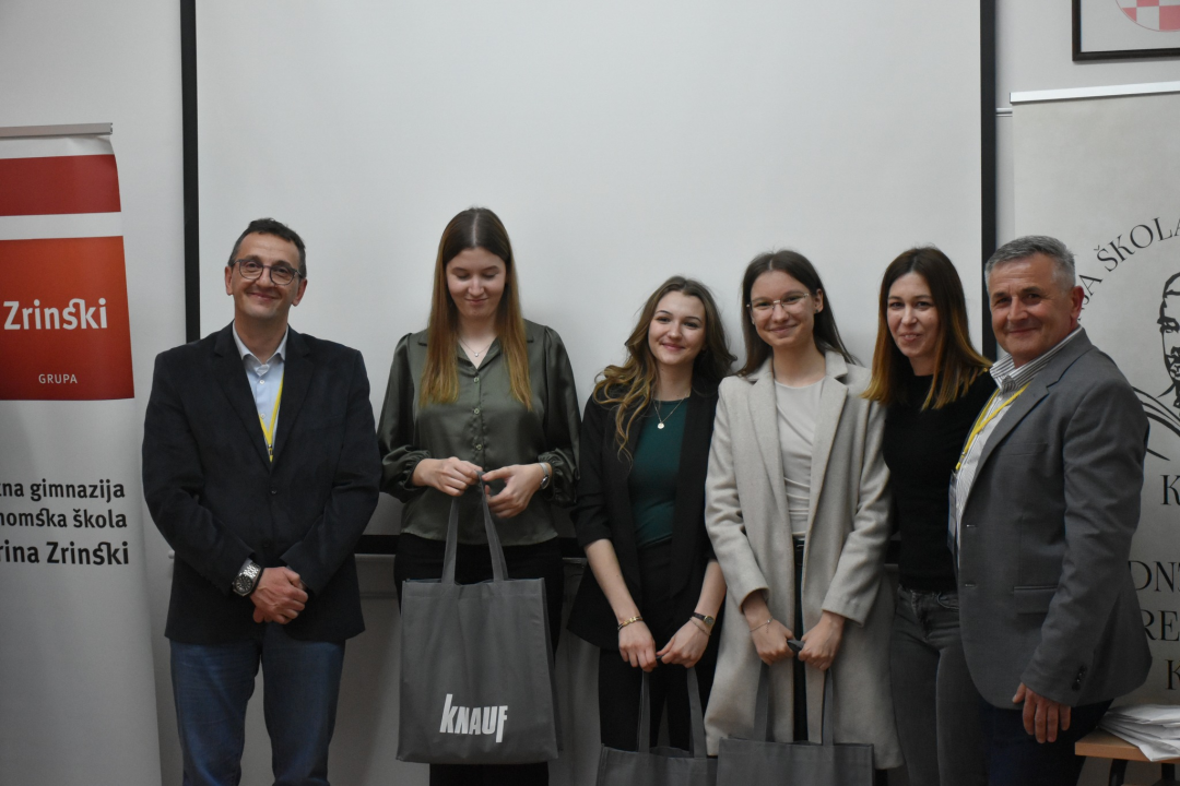U kninskoj srednjoj školi održano regionalno natjecanje Poslovni izazov 2024. za regiju Jug