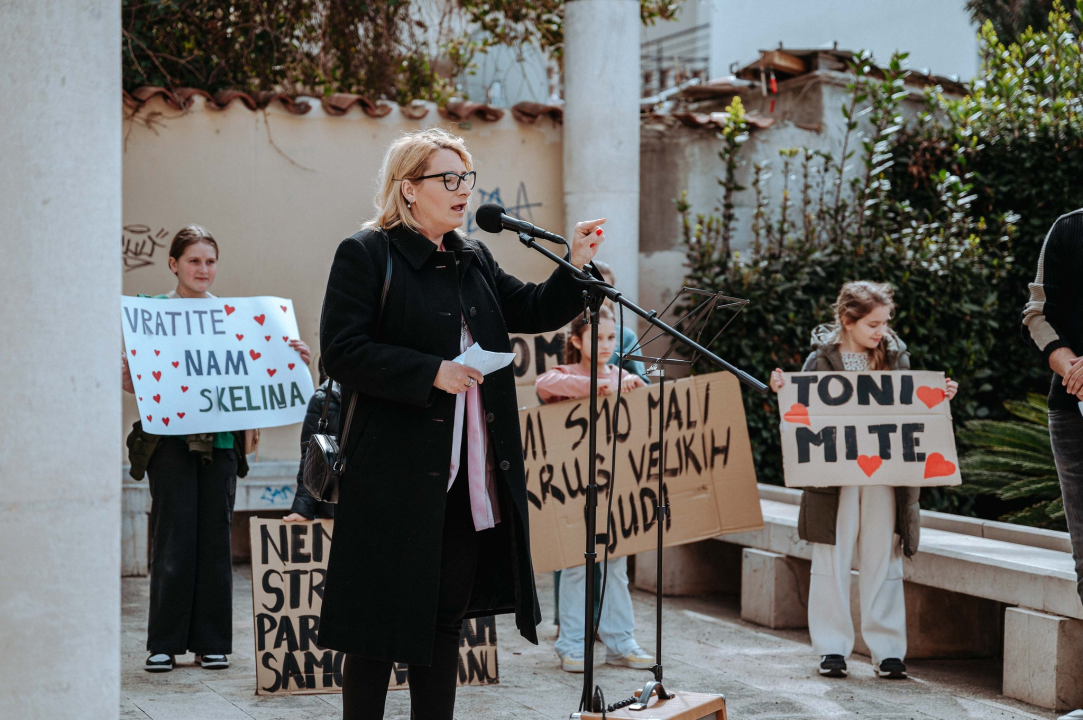 Prosvjed za profesora Tonija Skelina: 'Doživio je ogromnu nepravdu, svi smo u stanju šoka'
