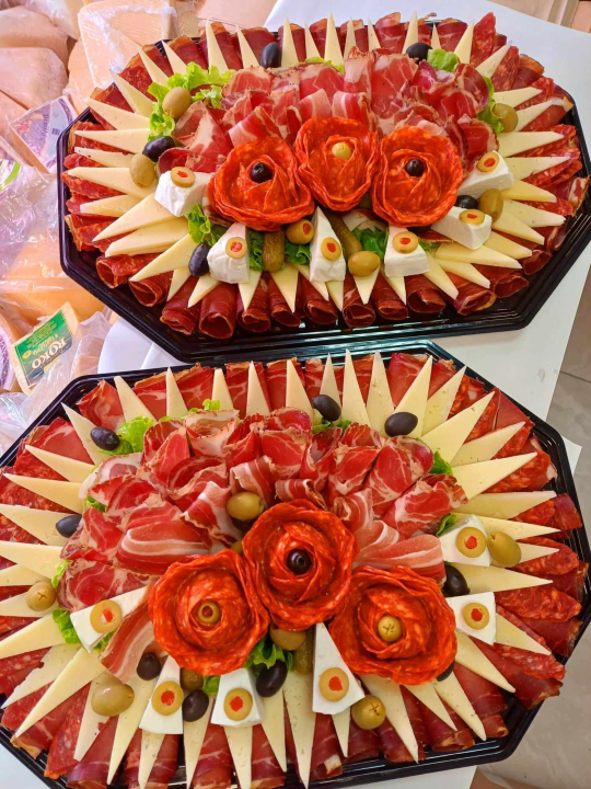 Hit u Delikatesama Petrović su suhomesnate plate: Za njih je zaslužna Slavonka Ljiljana  