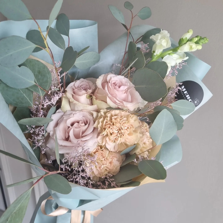 Merci flower&amp;gift shop nudi najljepše cvjetne bukete i asortiman poklona! 