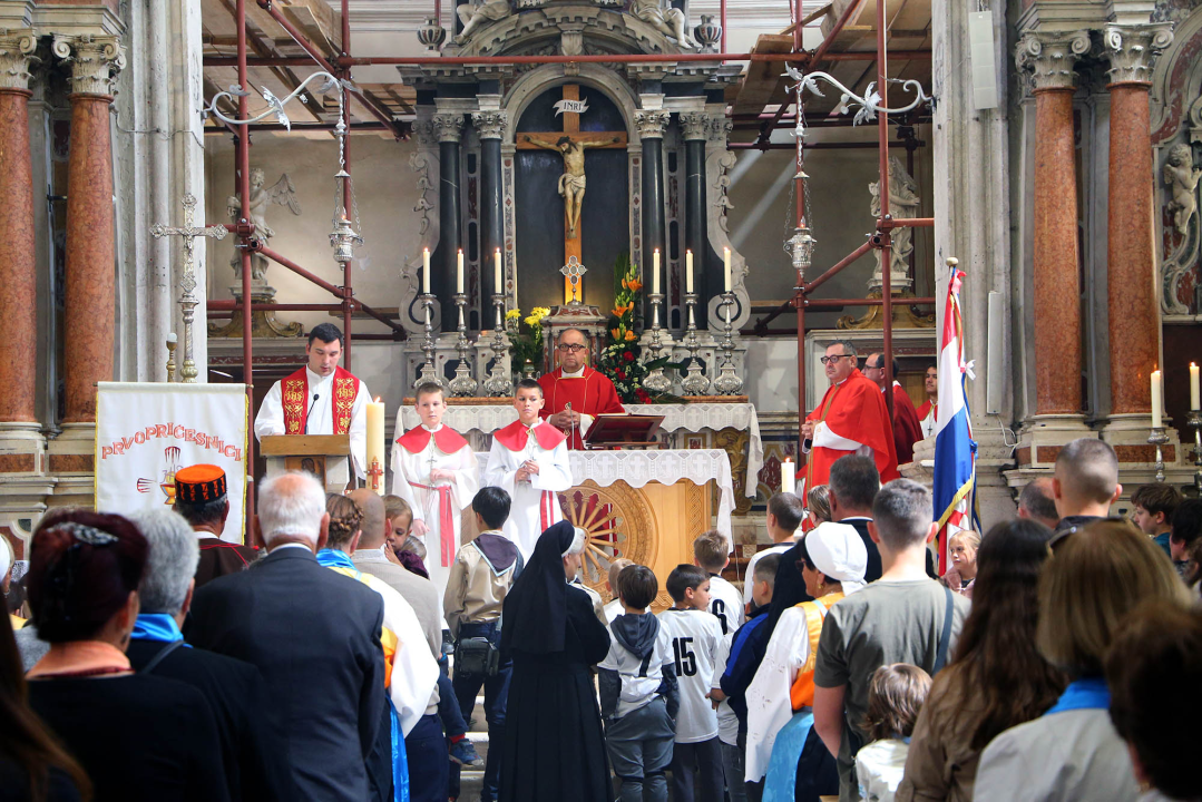 U Vodicama proslavljeni Našašće svetog križa i Dana grada
