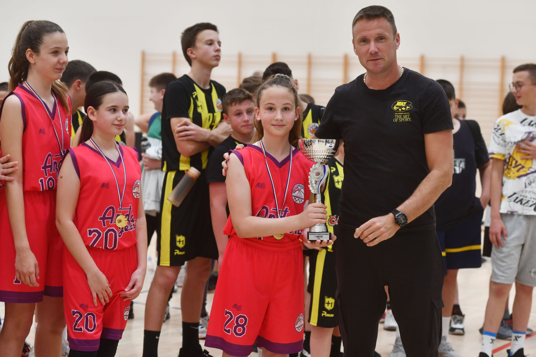Mlade košarkašice Akademije Anđa Jelavić osvojile turnir u Omišu