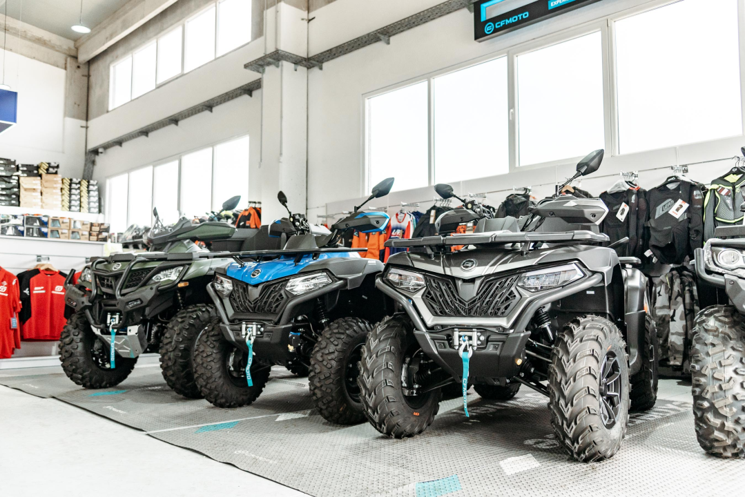 Najveći izbor motocikala i ATV vozila očekuje vas u prodajno-servisnom centru ATH Moto Šibenik! 