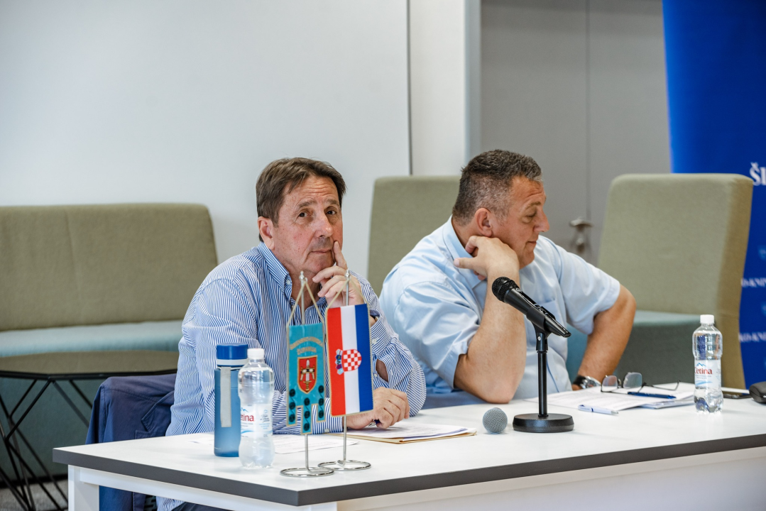 Tijat je i dalje glavna tema, a doznali smo i da će nova liječnica u Murteru biti Ukrajinka