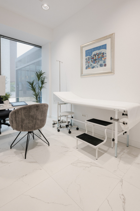 Prof. dr. sc. Krešimir Rotim: Neurokirurgija je danas prešla u SF, a Šibenik je moje poslovno i obiteljsko opredjeljenje 