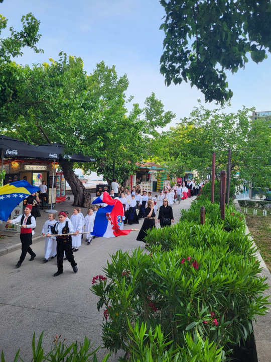 Smotra dječjeg folklora u Skradinu okupila djecu iz 11 skupina