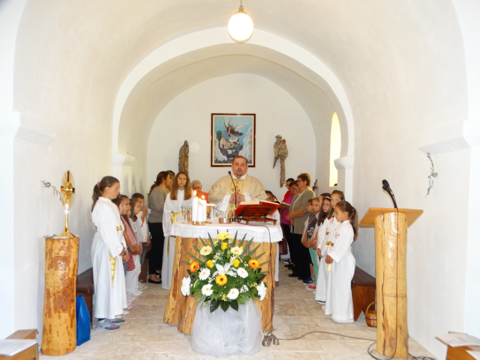 Svečanim misnim slavljem proslavljen blagdan Tijelova u Vukšiću