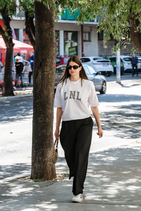 Ležerne kombinacije dama iz Đira koje obožavamo!