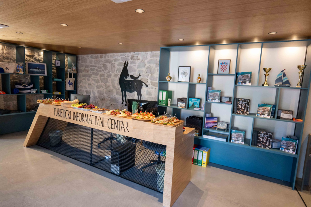 Tribunj dobio novi Turistički informativni centar: 'Napokon imamo reprezentativan prostor'