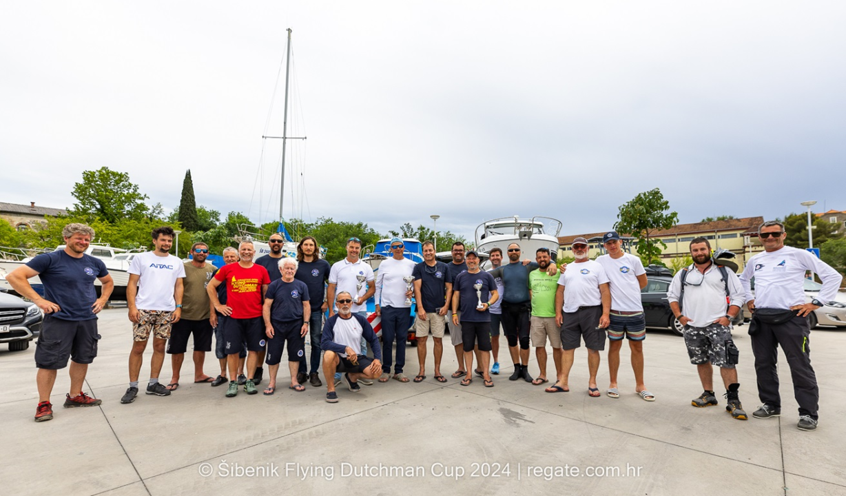 Mađarski jedriličari slavili na šibenskoj regati u jednoj od najbržih klasa i po povoljnom vjetru