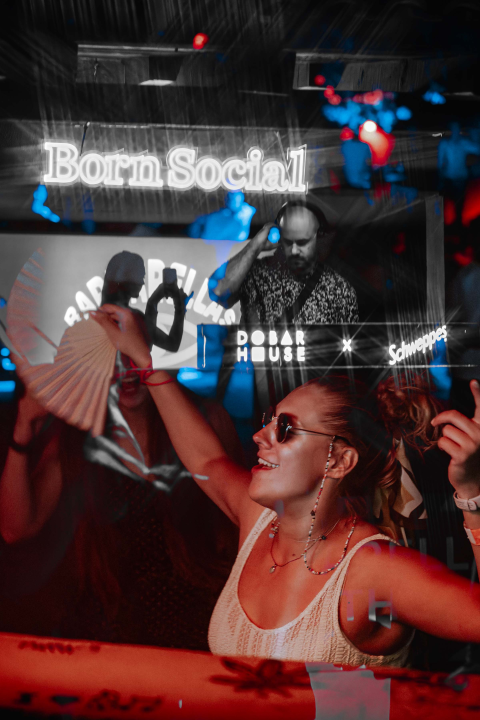 Pogledajte kako izgleda otvorenje plesne sezone u jednoj od najpoznatijih diskoteka u Dalmaciji 