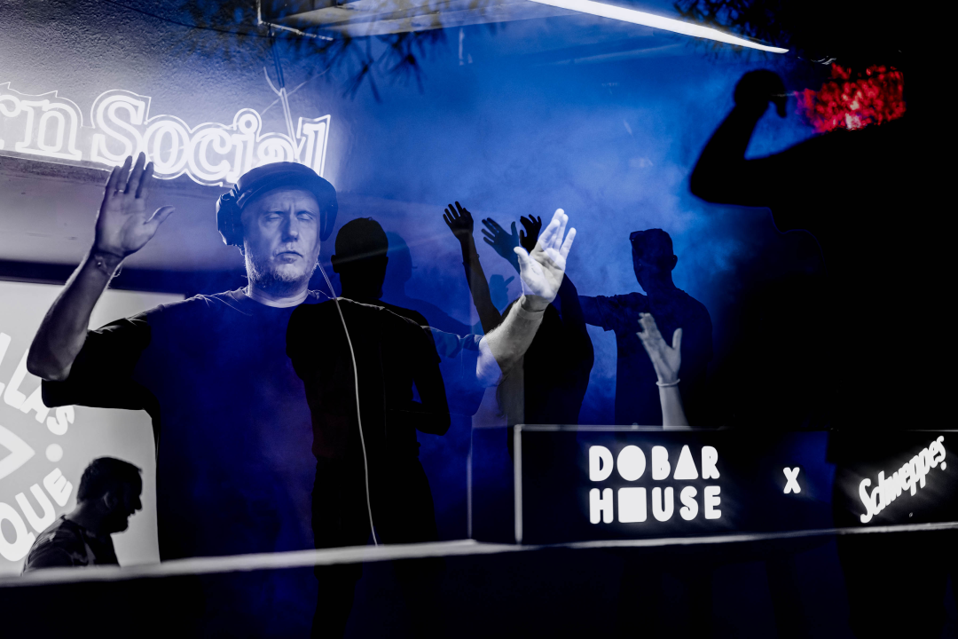 Pogledajte kako izgleda otvorenje plesne sezone u jednoj od najpoznatijih diskoteka u Dalmaciji 