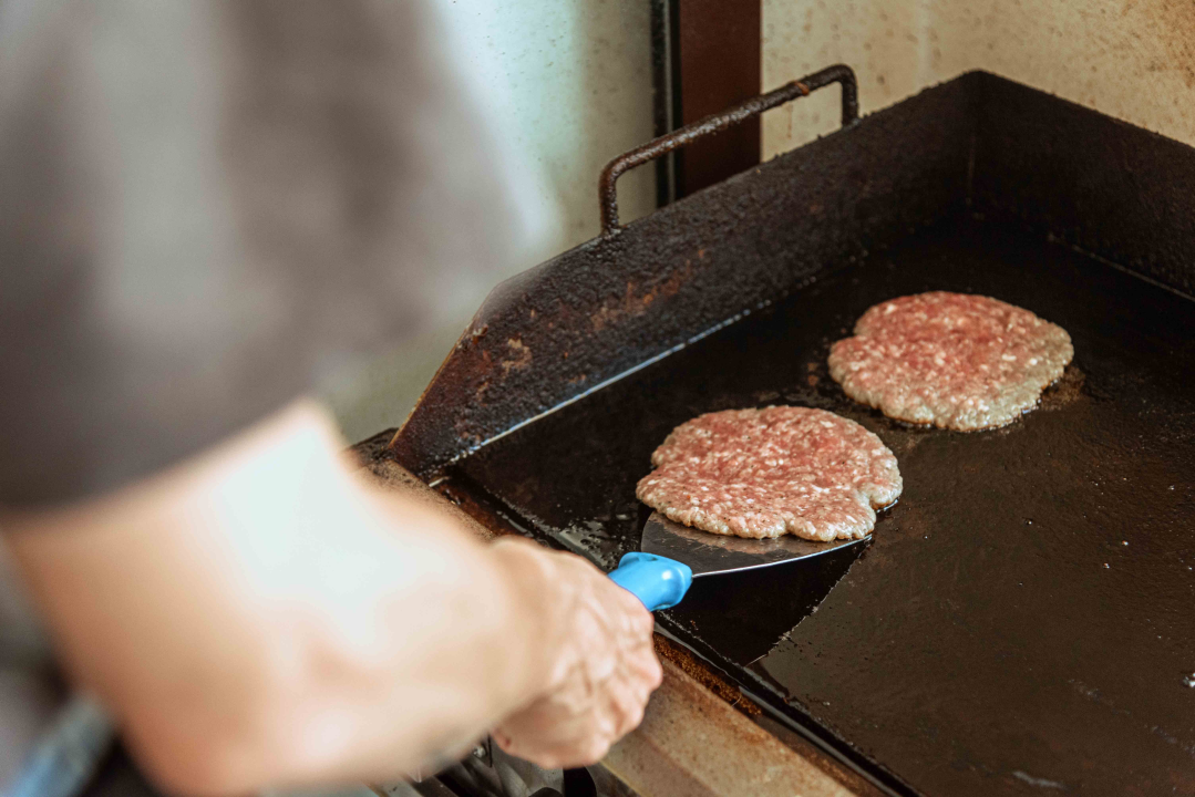 Naručite slasna jela iz Food Studija