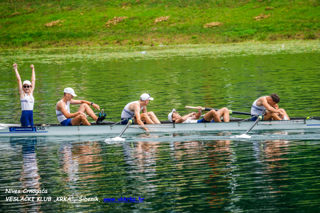 Osmerac i četverac sa mlađih juniora prvaci države, juniori 2. u četvercu sa i bez, Rita Ukić 3. u kadetskom skifu