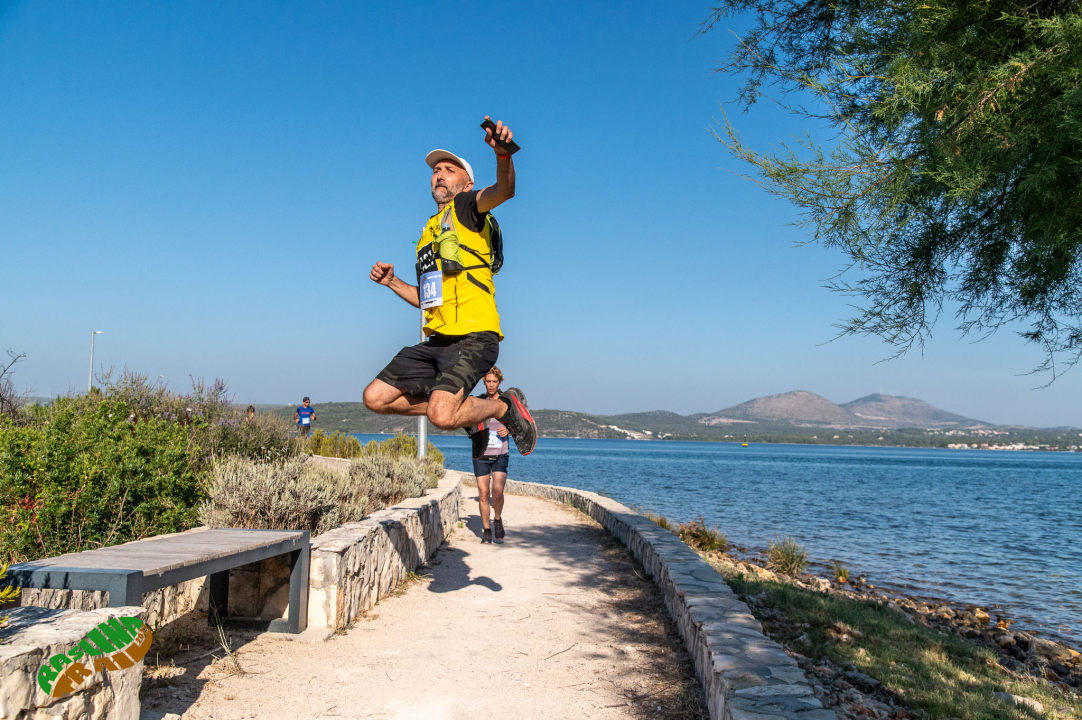 Održana prva utrka Raslina trail, staza prolazila kroz opožarena područja tog kraja