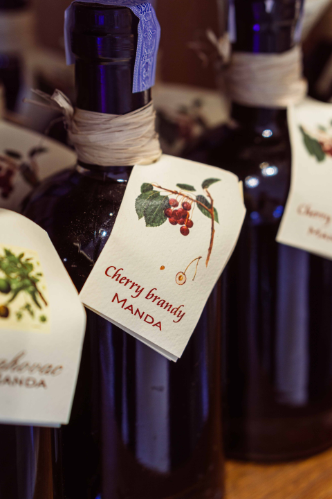 Provedite ugodne večeri na terasi restorana Mlin Montanari uz svirke uživo