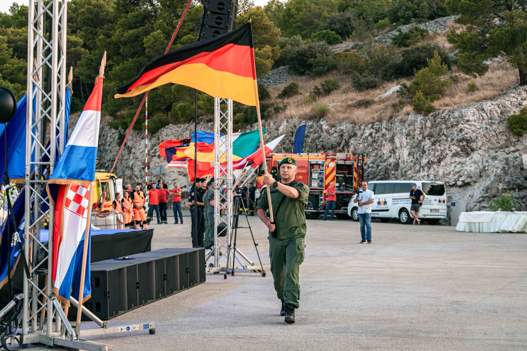 Na Martinskoj se okupili policajci, a Božinović poručio: 'Jedna smo od najsigurnijih zemalja na svijetu'