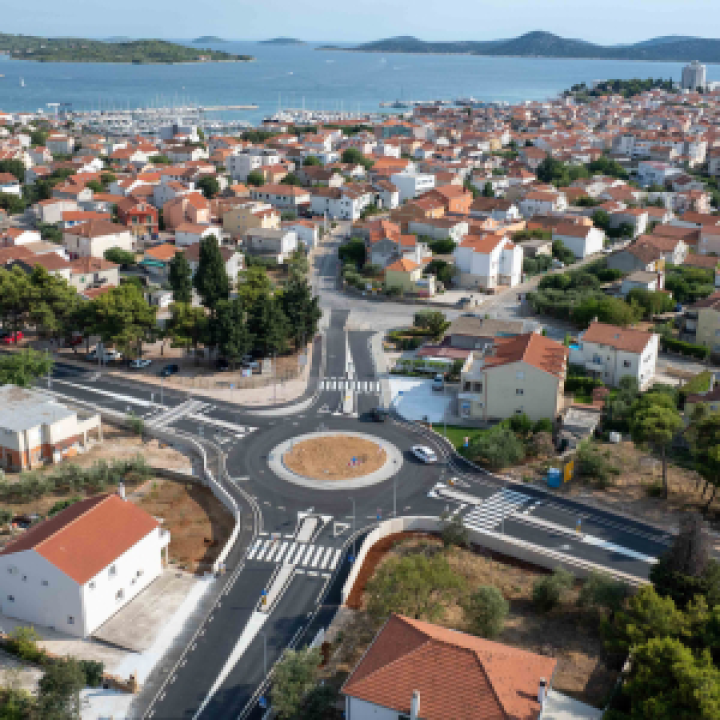 U Vodicama puštena u promet obnovljena cesta s dva nova rotora