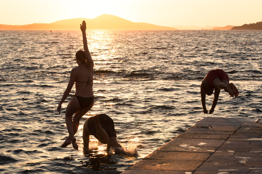 Na Zlarinu su se, izgleda, fantastično svi zabavljali proteklih dana 