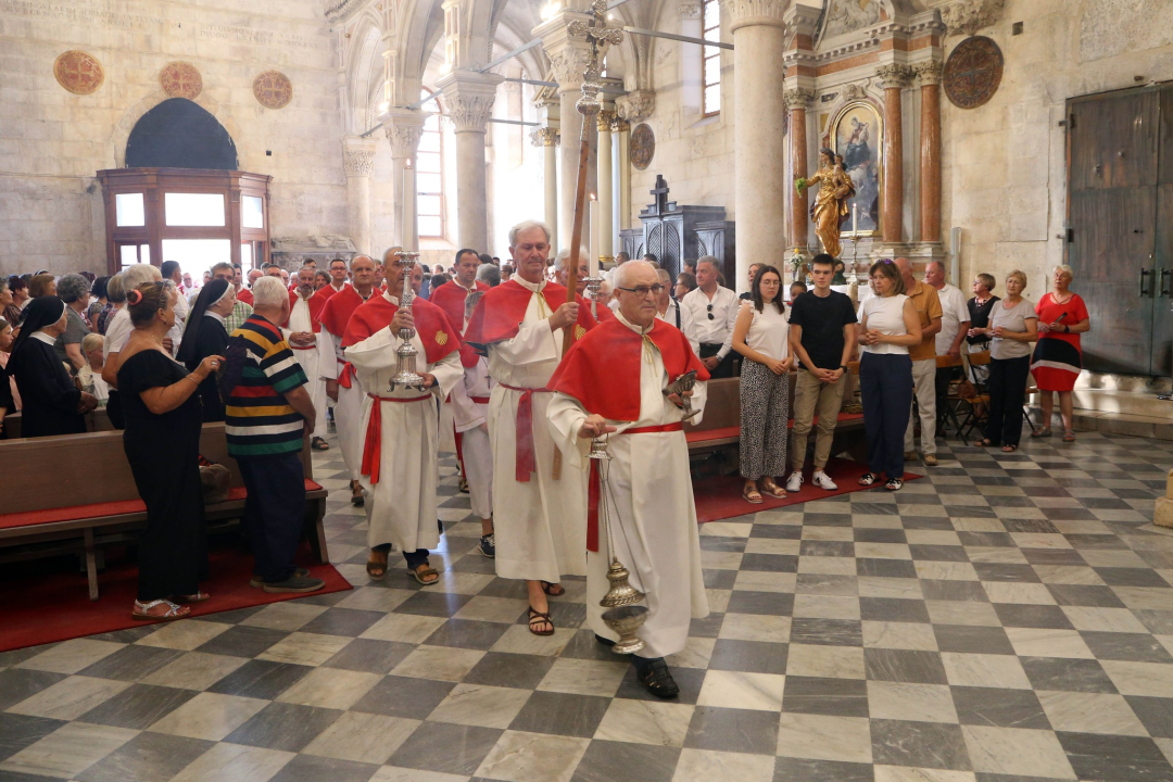 Biskup Ivas proslavio šezdesetu obljetnicu svećeništva