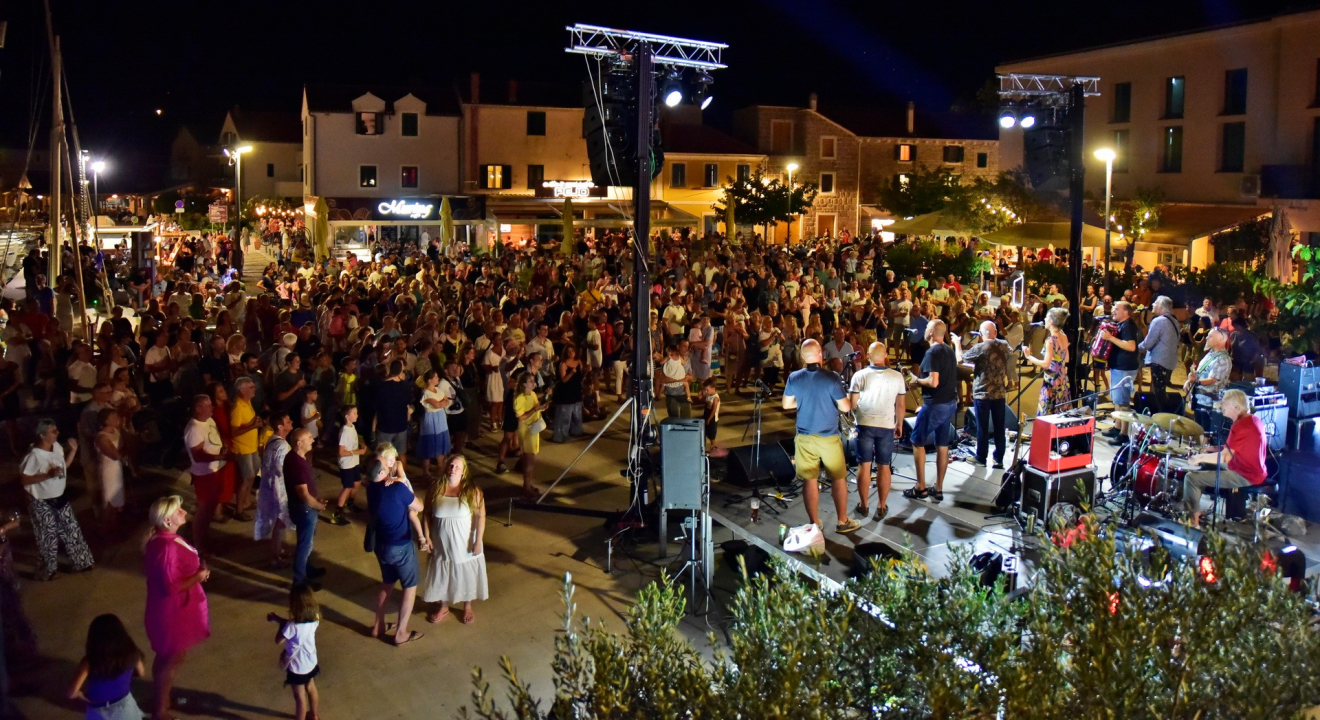 Gustafi u Betini napravili feštu za pamćenje