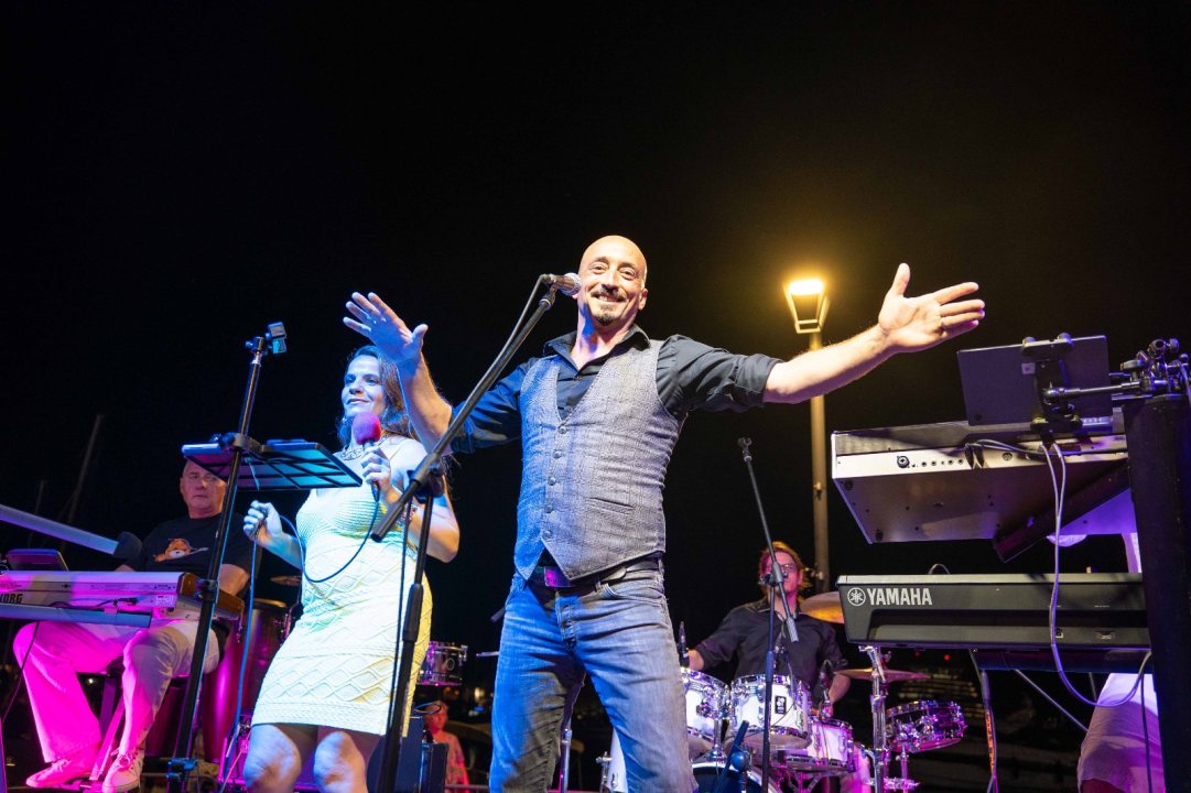 Vodička fešta okupila rekordan broj ljudi: Iće i piće, Mile Perkov, Fenixi, Spectrum i legendarni Petar Grašo