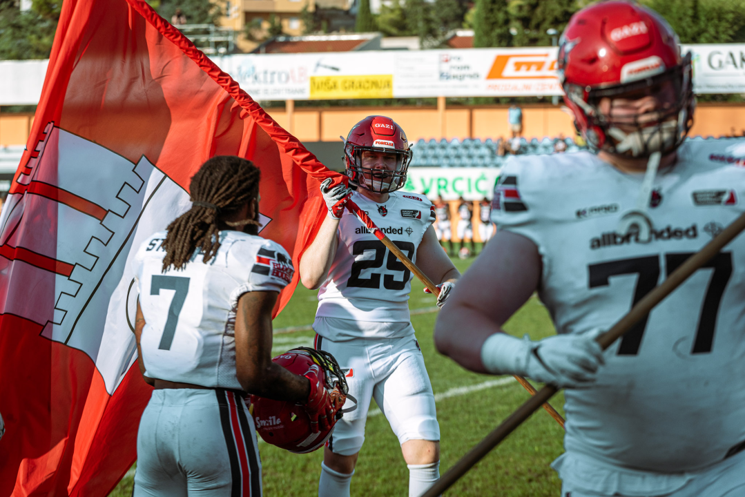 Američki nogomet na Šubićevcu vizualno zanimljiv, rezultatski ne: Madrid uvjerljiv protiv Hamburga