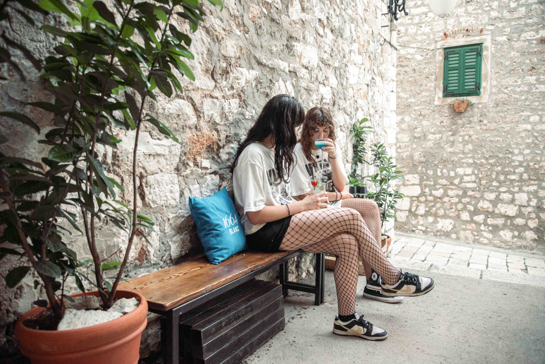 Prevruće je da kuhate, počastite se slasnim roštiljem Kod Starog! 