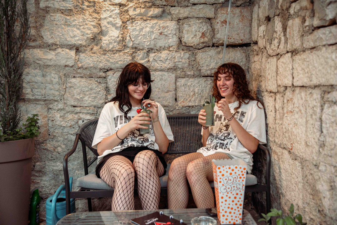 Prevruće je da kuhate, počastite se slasnim roštiljem Kod Starog! 