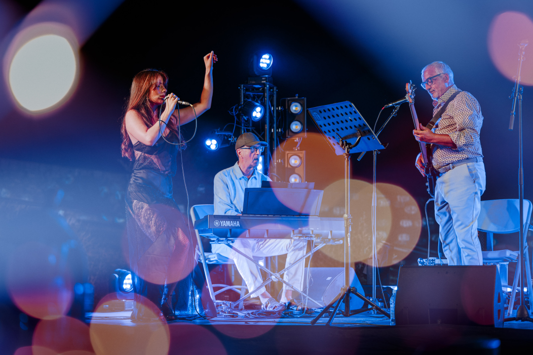 Black Coffee i Ana Uršula Najev na rasprodanom Baroneu: Spoj mladosti i iskustva