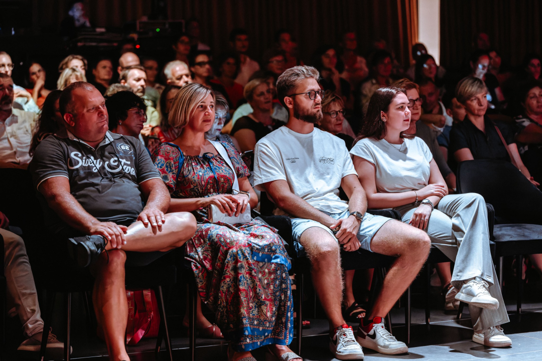 Novi film oskarovca Denisa Tanovića sniman na Prviću: 'Filma ne bi bilo bez ljudi s otoka koji su toliko pomogli'