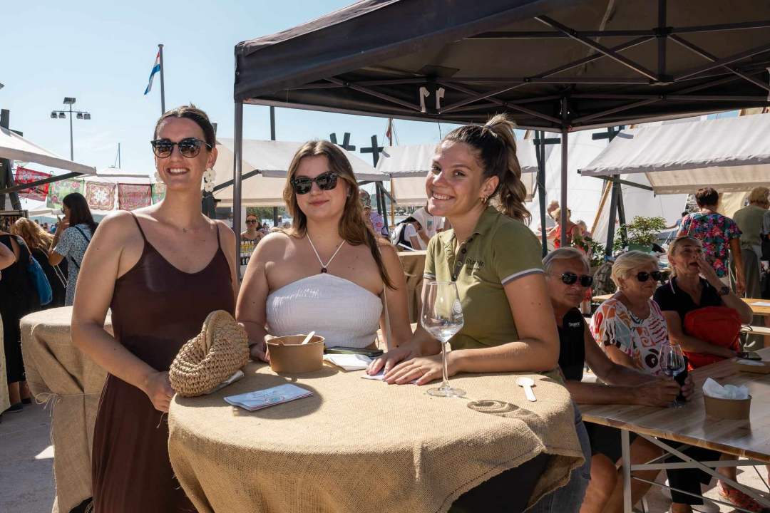 Sunčana subota bila je kao stvorena za marendu i đir po Betini 