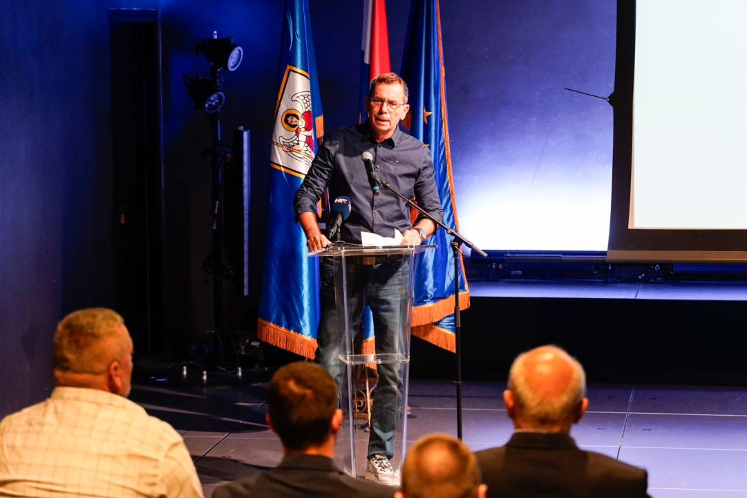 Potvrđeni dobitnici nagrada Grada, prodaje se veliko zemljište na Podima, a Šibenik je dobio i novog mrtvozornika