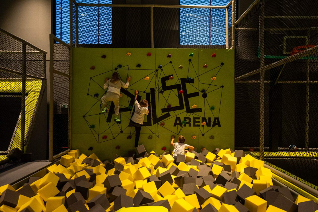 Popularni Peki na službenom otvorenju Pulse Arene i Pizzaholic restorana 