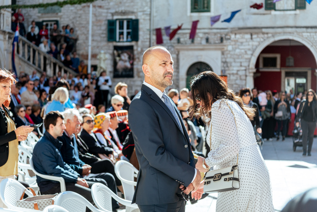 Povodom Dana Šibenika održana tradicionalna svečana procesija ulicama grada i sveta misa