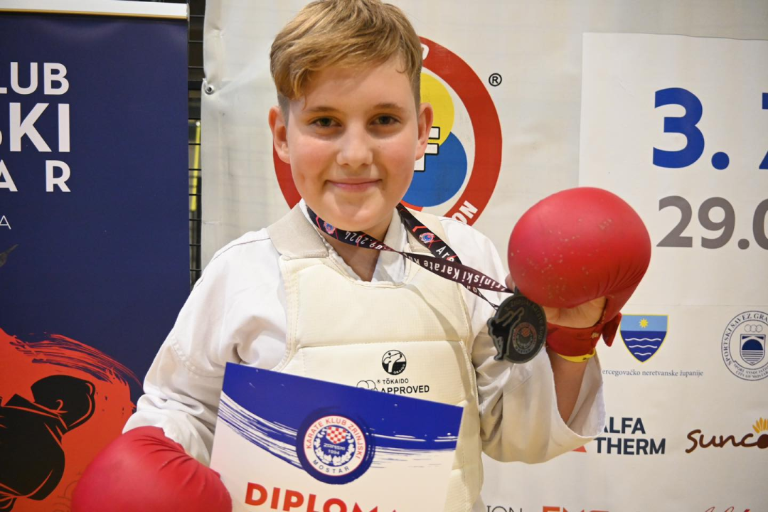 Vodički Okit među tri najbolja karate kluba od njih 50 na mostarskom turniru