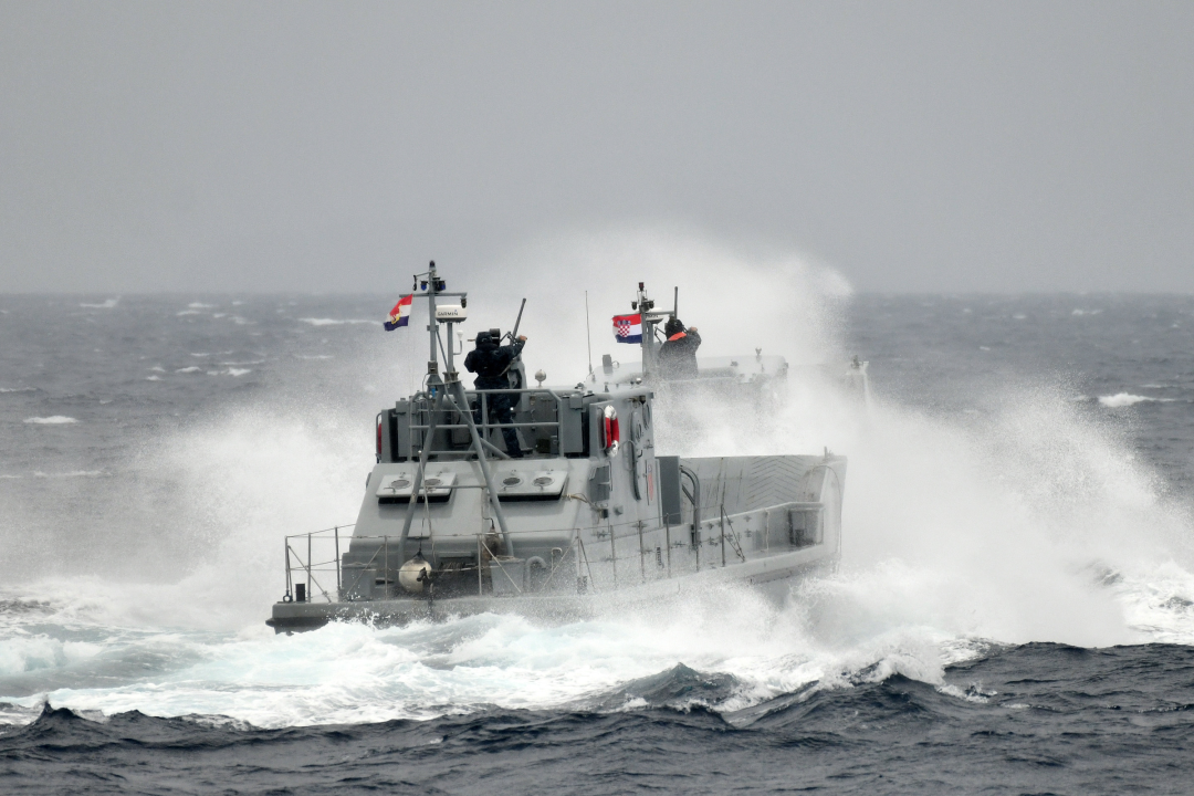 Milanović pratio vojnu vježbu na pomorskom poligonu Žirje