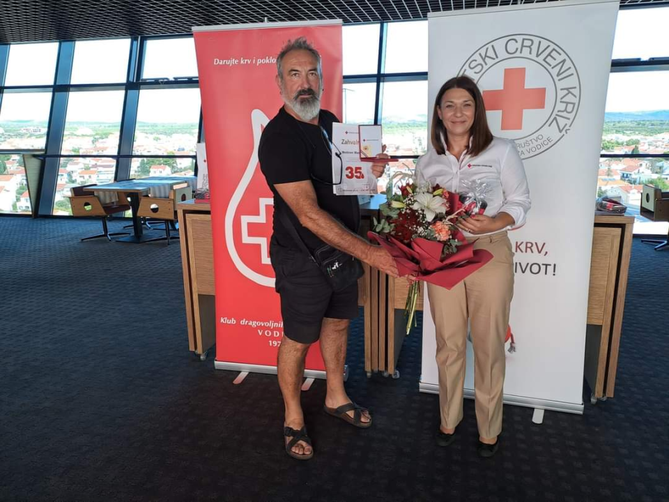 Vodičani Robert Pašara i Slavko Minčić po sto puta darovali krv