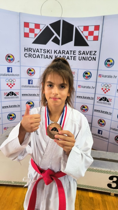 Karatisti Šibenika 1066 na Prvenstvu Hrvatske uzeli pet srebra i šest bronci