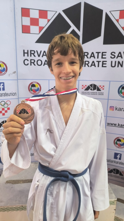 Karatisti Šibenika 1066 na Prvenstvu Hrvatske uzeli pet srebra i šest bronci