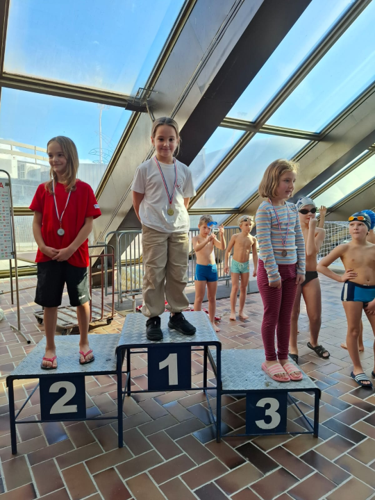 Plivači Šibenika na startu Otvorene Splitske lige za najmlađe osvojili zlato, srebro i dvije bronce