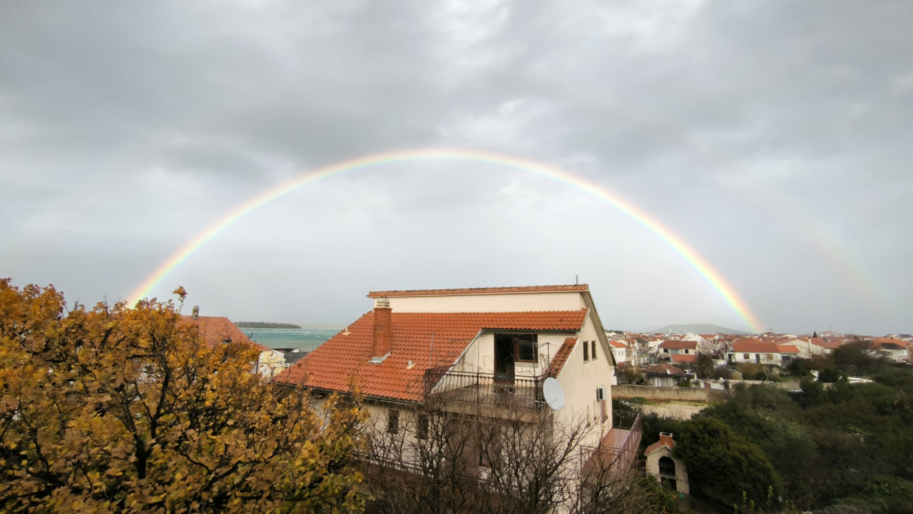 Pogledajte spektakularan prizor nad Murterom nakon silovite kiše