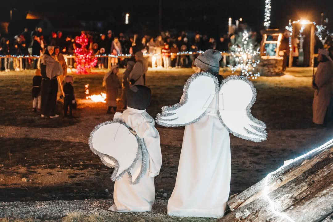 U Čavoglavama uprizorene žive jaslice. Pogledajte kako je bilo