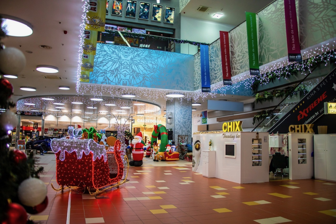 Sezonsko zimsko sniženje startalo u Dalmare centru