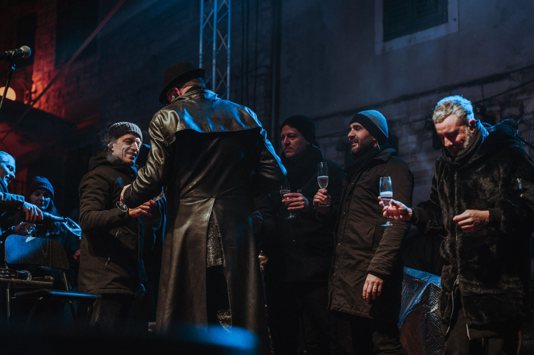 Šibenik 2025. dočekao u stilu: Plesalo se ispred dvije gradske pozornice!  