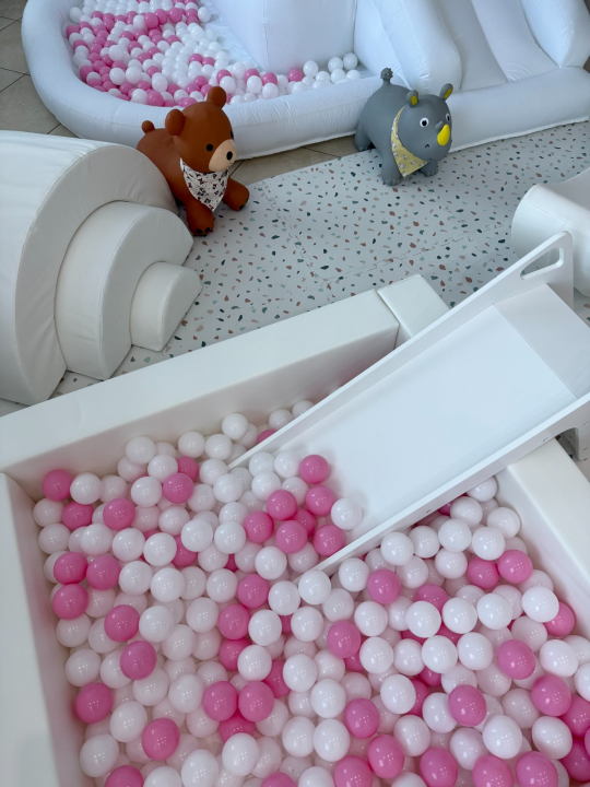 PartyLand: Mobilna igraonica koja donosi nezaboravnu zabavu na proslave vaših mališana! 