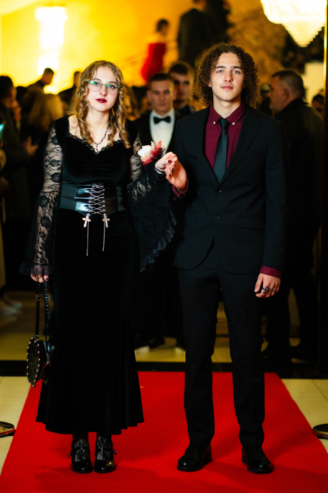 FOTOGALERIJA Zavirite na blještavi Maturalni ples Ekonomske škole (1)