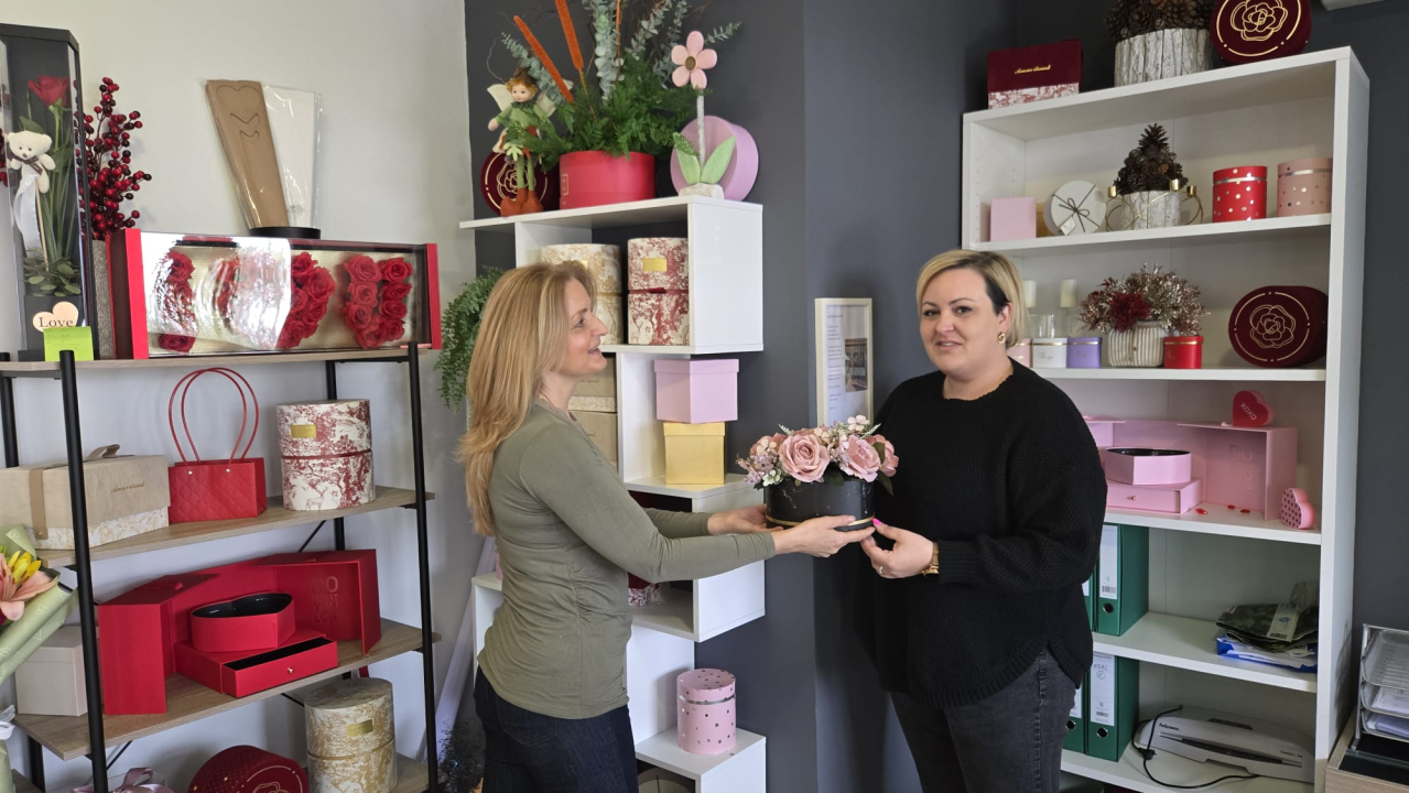 Ne samo za pogrebe: Pronađite savršen buket za voljenu osobu u cvjećarnici na Kvanju!