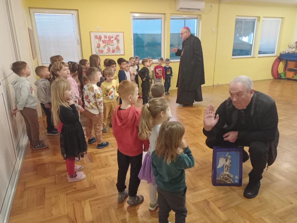 Biskup Tomislav Rogić u pastirskom pohodu župi Ražine